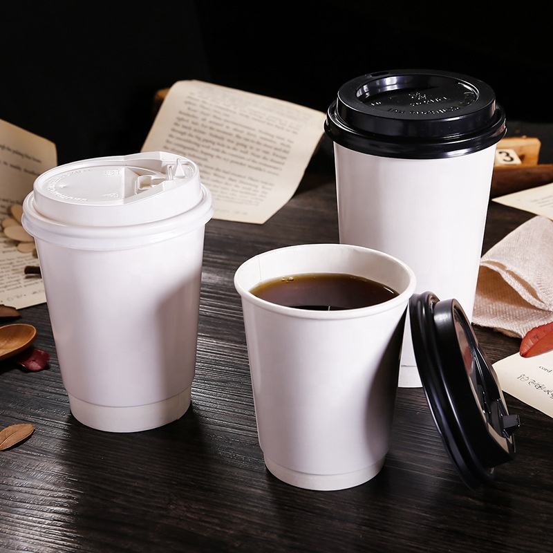 Everyday paper cups for hot and cold beverage service.